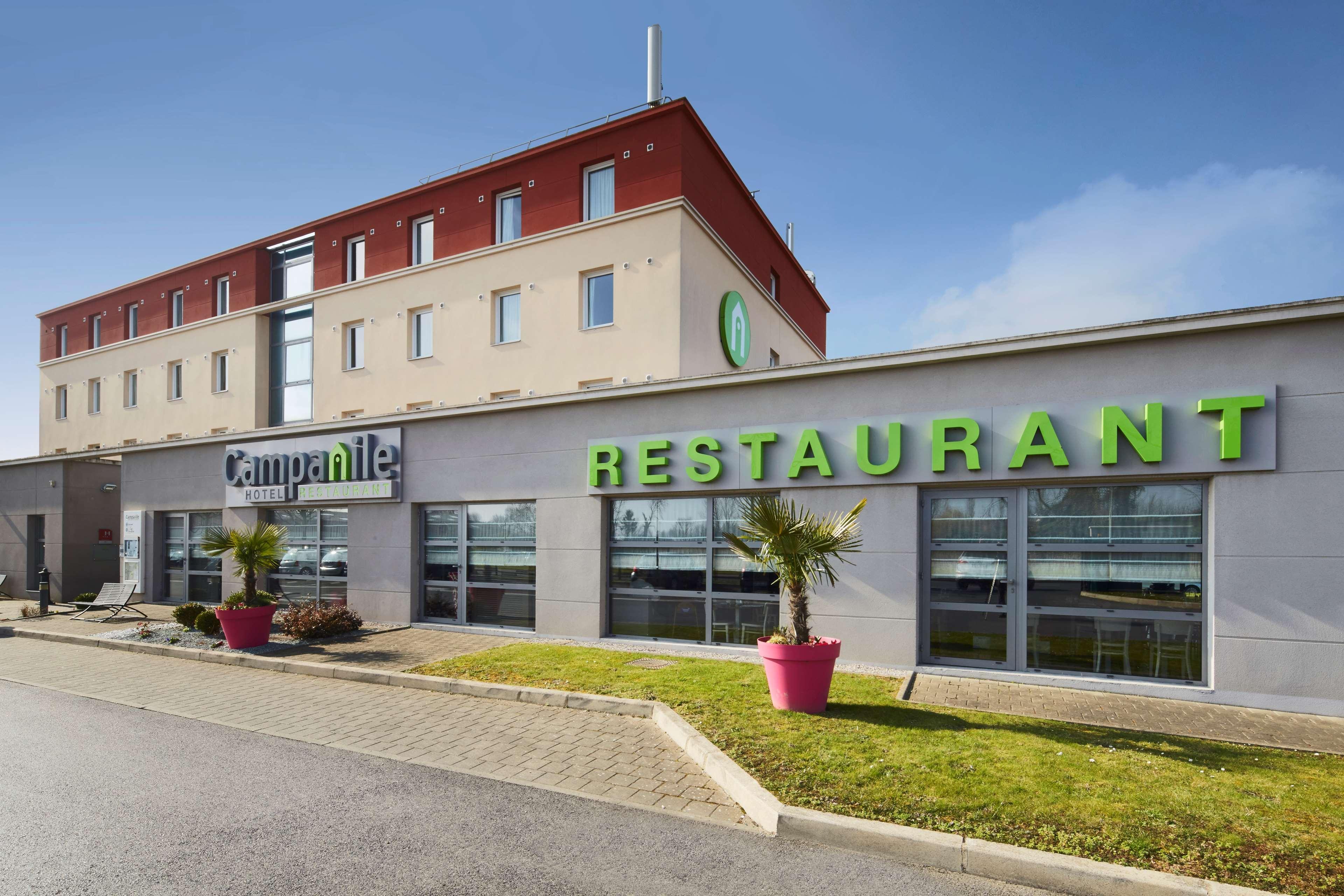 Campanile Roissy - Aéroport CDG - Le Mesnil Amelot Hotel Exterior foto